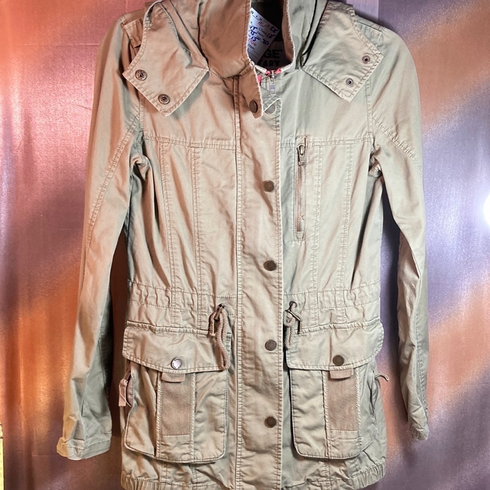 Garage military Parka. Olive green size S 36” chest.‎ 30” waist. 130